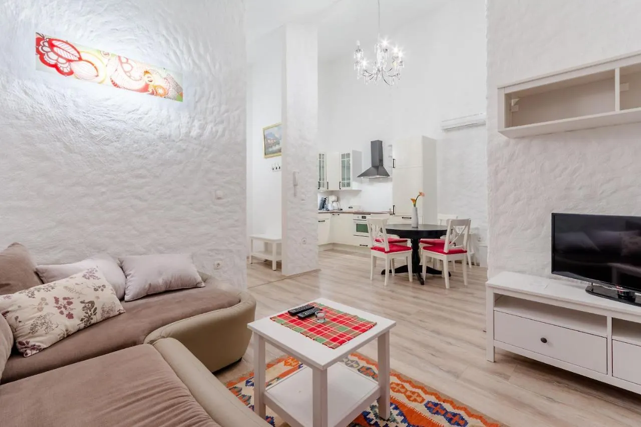 Apartments Villa Kameja Donji Okrug  Kroatien